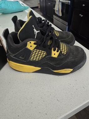 Jordan Black and Yellow Retro Basketball Sneakers